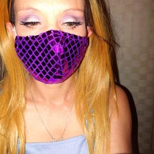 PURPLE SQUARE SEQUIN FACE MASK
